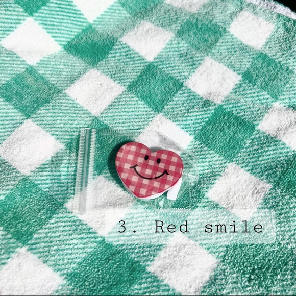 Cute new phone grip :) Available 4 phone grips! - Picture 4 of 5